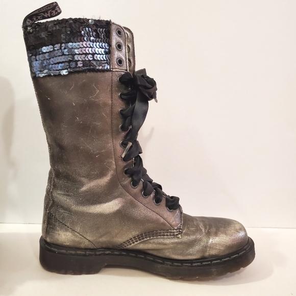 Dr. Martens - Le Sequin 14 Eye Silver Gunmetal boots Rare Ribbon Lace -Ladies 10 - Picture 6 of 12